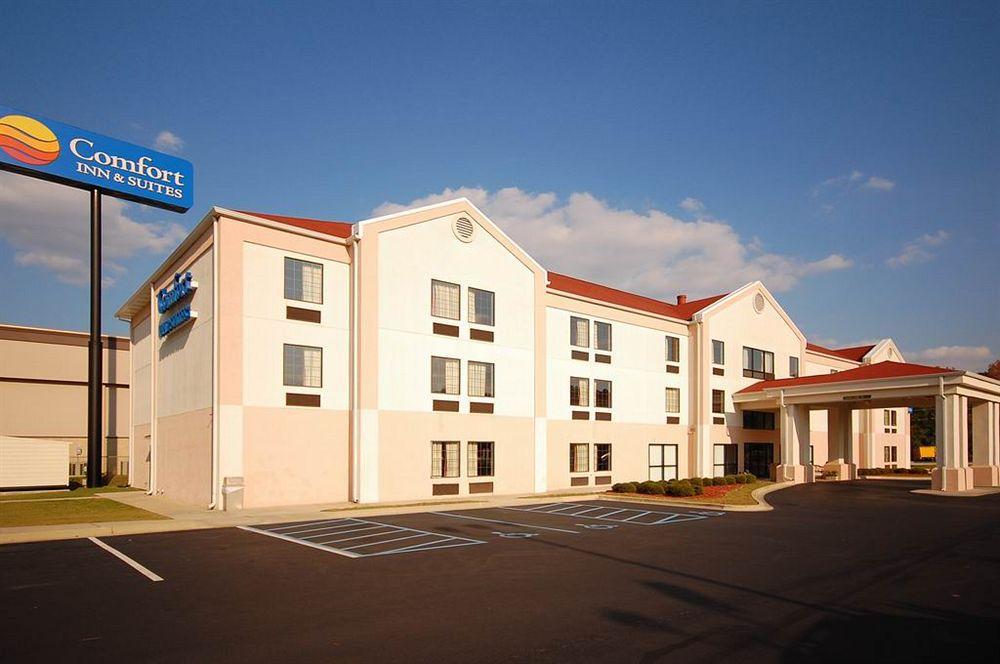 Comfort Inn & Suites Trussville I-59 Exit 141 Buitenkant foto