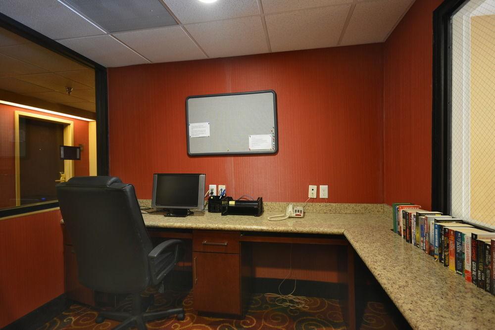 Comfort Inn & Suites Trussville I-59 Exit 141 Buitenkant foto