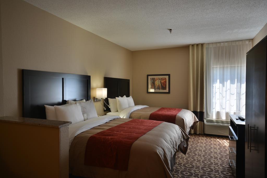 Comfort Inn & Suites Trussville I-59 Exit 141 Buitenkant foto