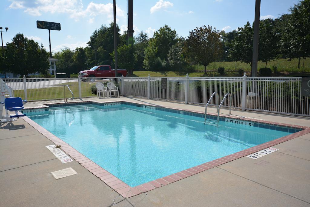 Comfort Inn & Suites Trussville I-59 Exit 141 Buitenkant foto