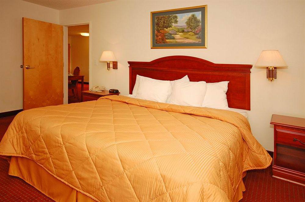 Comfort Inn & Suites Trussville I-59 Exit 141 Buitenkant foto